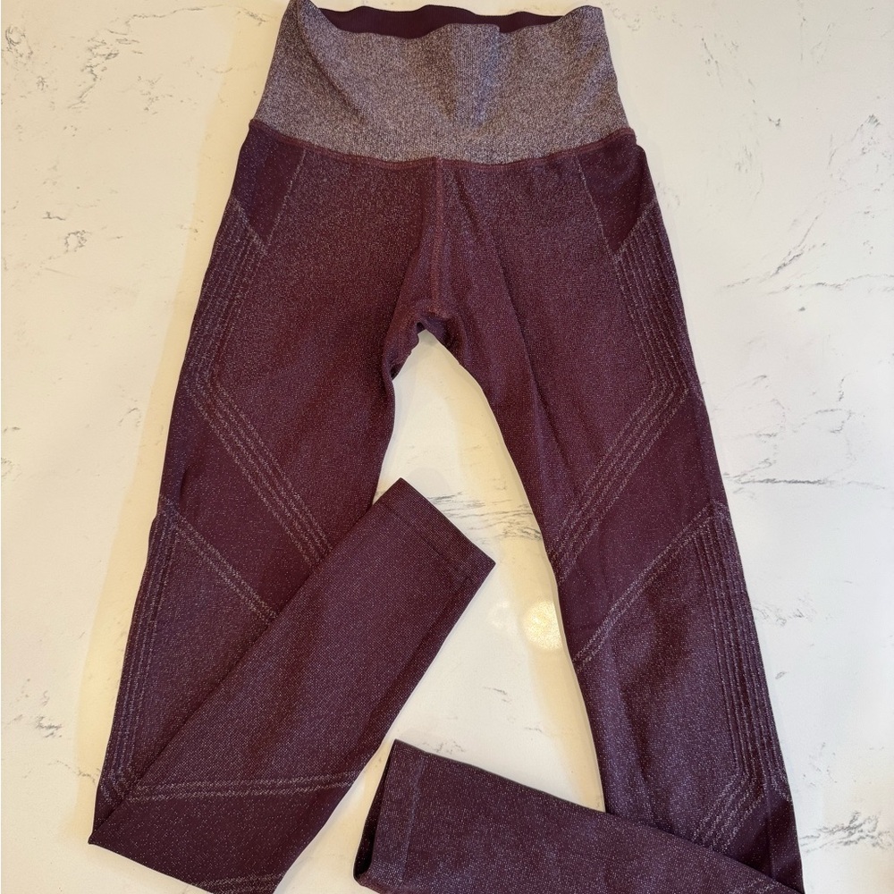 ATHLETA Twilight Tight Burgundy/Silver Sparkle
Leggings Size XS